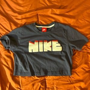 Nike Fashion Cropped Tshirt